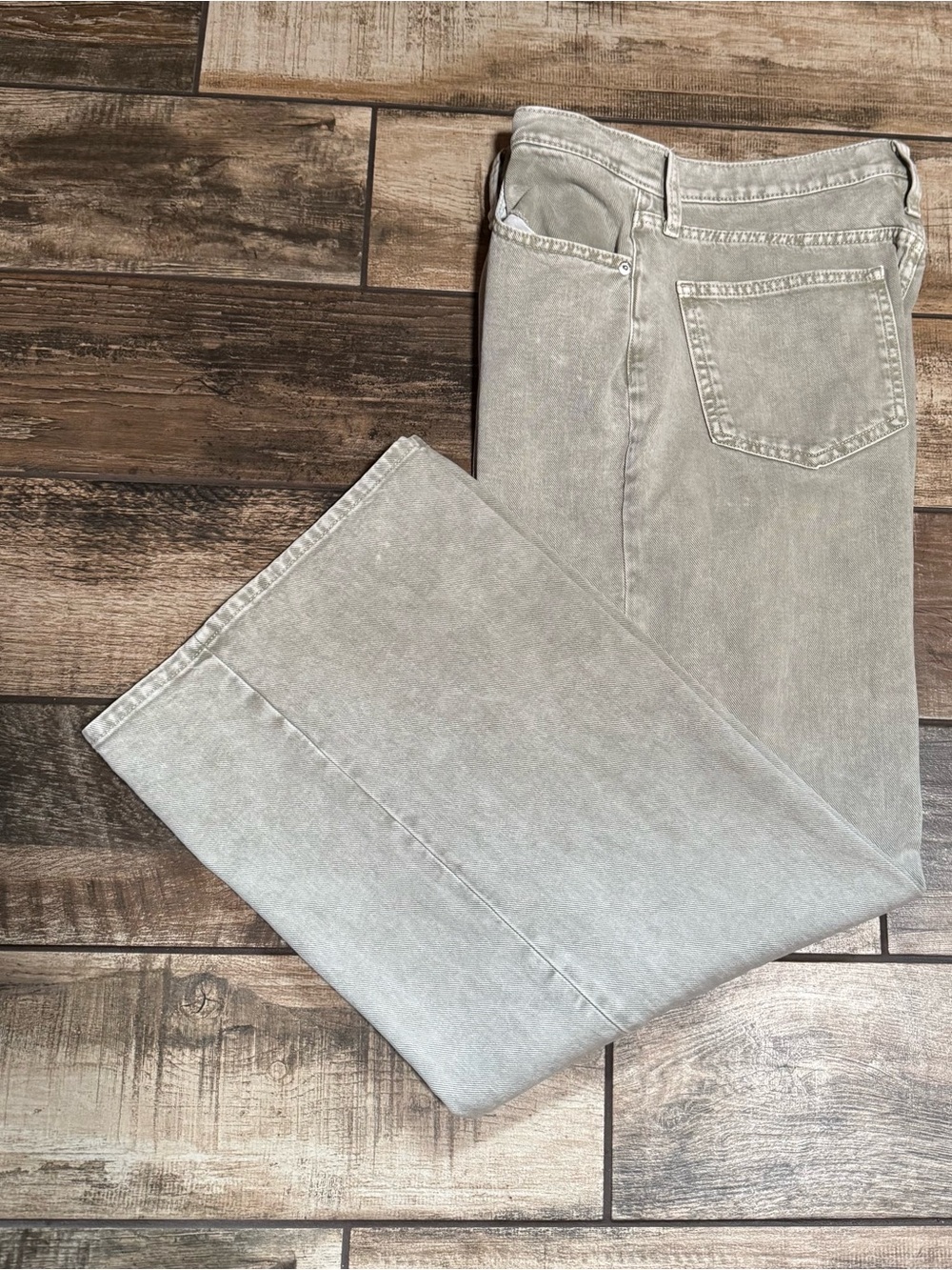 GAP Denim High-Rise Wide-Leg Jeans in Olive Green